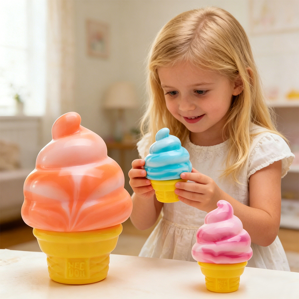Schylling Jellyfish & Ice Crea - Candle Shop のレビューと価格